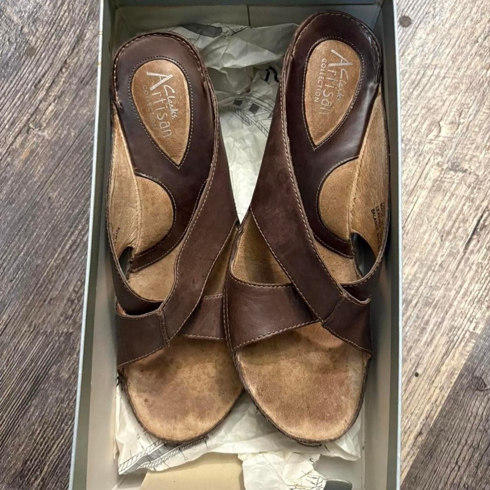 Y2K Clarks Artisan Jill Brown Leather Wedge Sandals Women's Size 9M Comfort